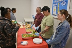 resident-dinner-2
